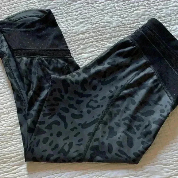 Lululemon - Picture 3 of 9